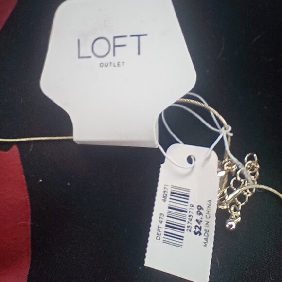 Loft Outlets Long Gold Tone Necklace New with Tags - Picture 4 of 4